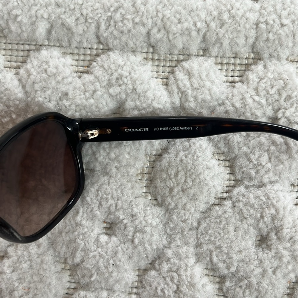 Coach HC8105 Brown / Tortoise Sunglasses ~ CALLOUT - Picture 7 of 11